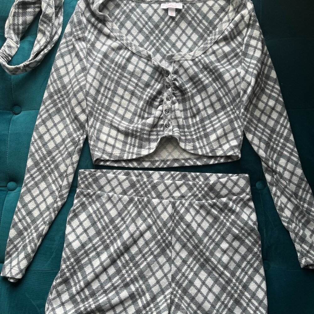 Colsie sleep/lounge set with headband